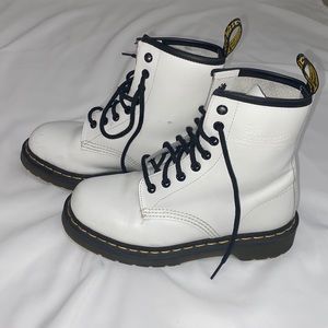 White Dr. Martens 🤍